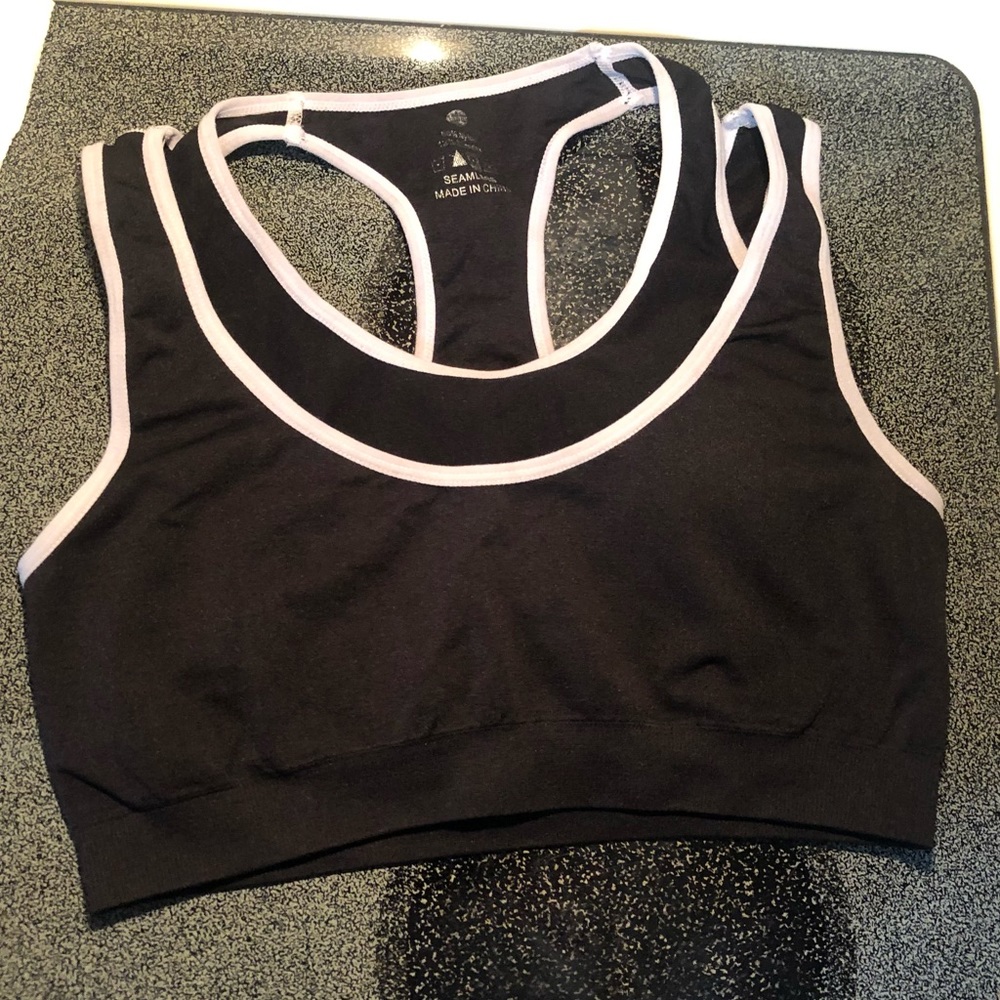 ❤️2 Sports Bras